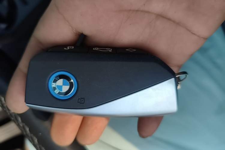 Used BMW iX 2022 xDrive40 Vehicle Key