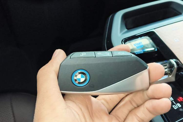 Used BMW iX 2022 xDrive40 Vehicle Key