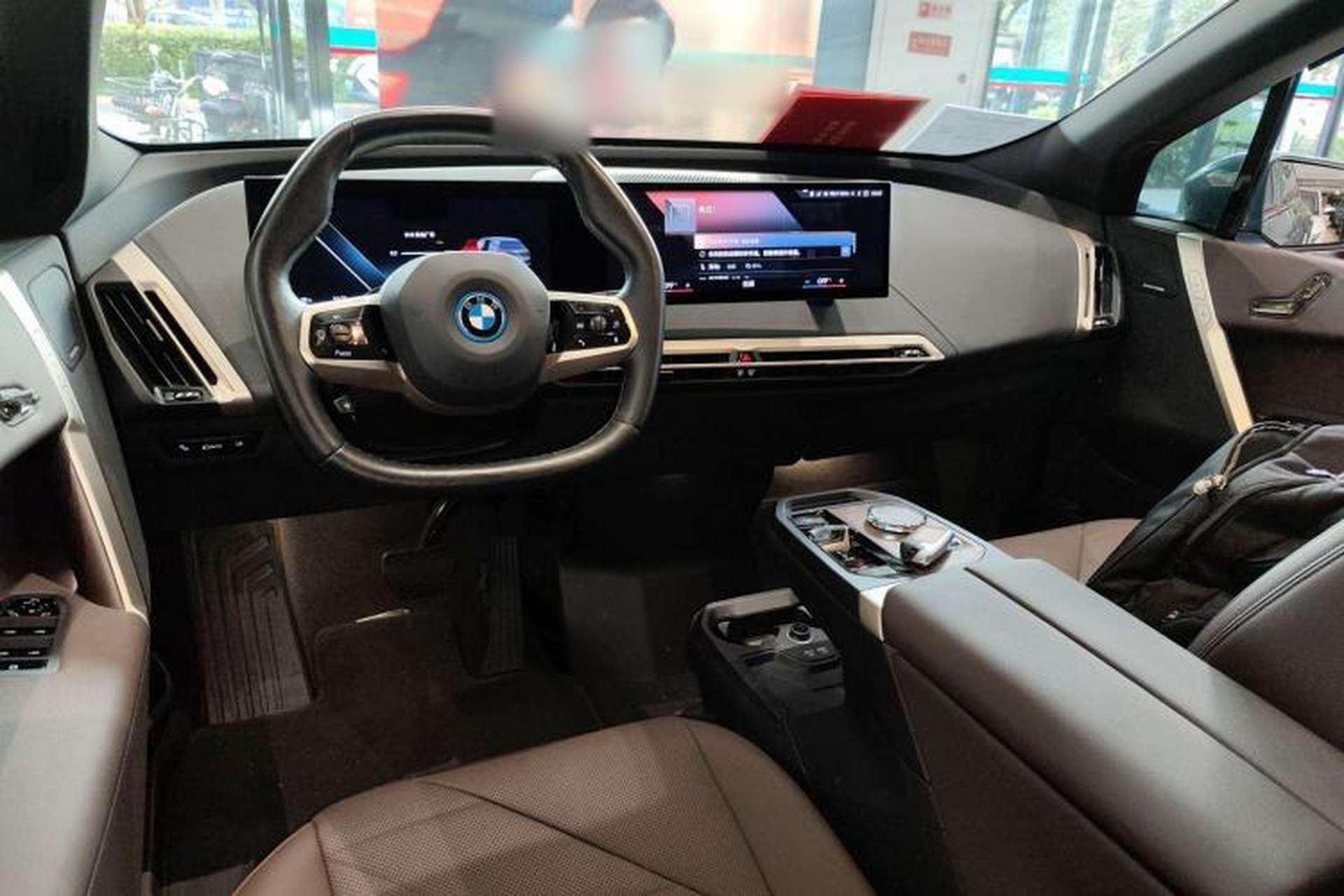 Used BMW iX 2022 xDrive40 Center Console