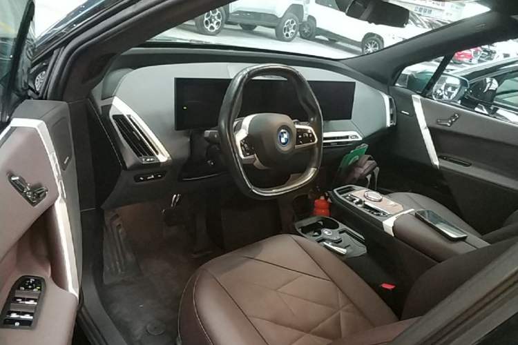 Used BMW iX 2022 xDrive40 Driver Seat