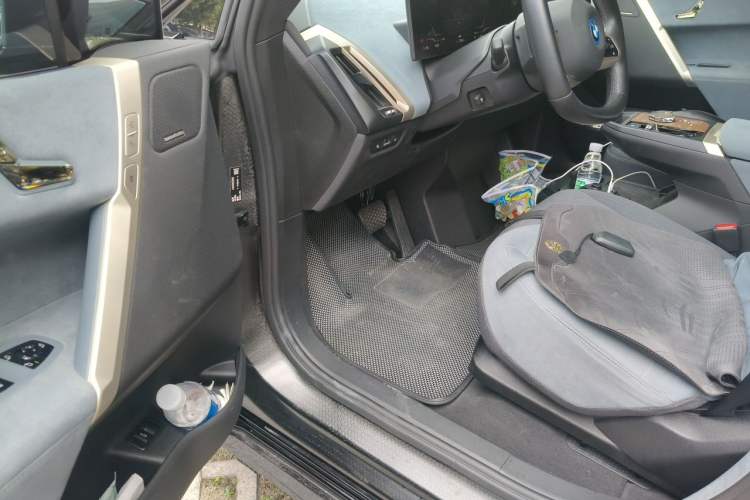 Used BMW iX 2022 xDrive40 Driver Seat