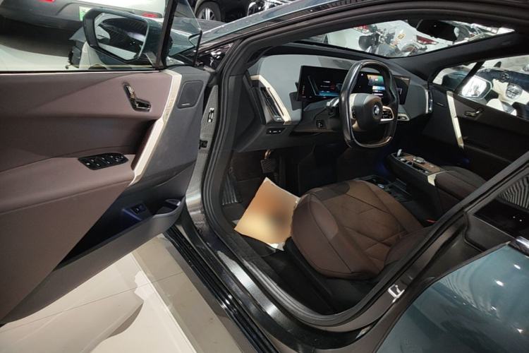 Used BMW iX 2022 xDrive40 Driver Seat