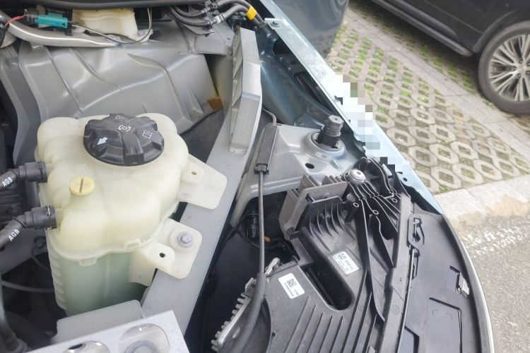 Used BMW iX 2022 xDrive40 Engine Bay Left