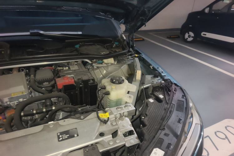 Used BMW iX 2022 xDrive40 Engine Bay Left