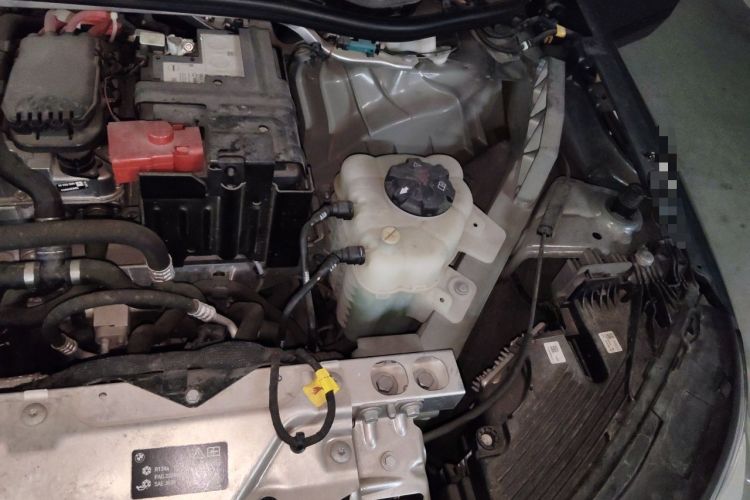 Used BMW iX 2022 xDrive40 Engine Bay Left