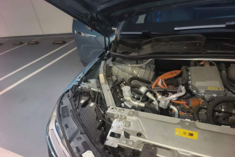 Used BMW iX 2022 xDrive40 Engine Bay Right