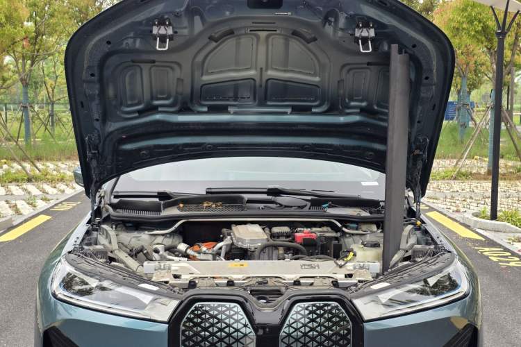 Used BMW iX 2022 xDrive50 Engine Bay