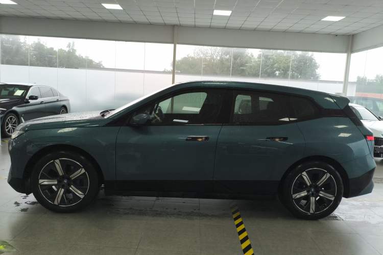 Used BMW iX 2022 xDrive40 Exterior 3