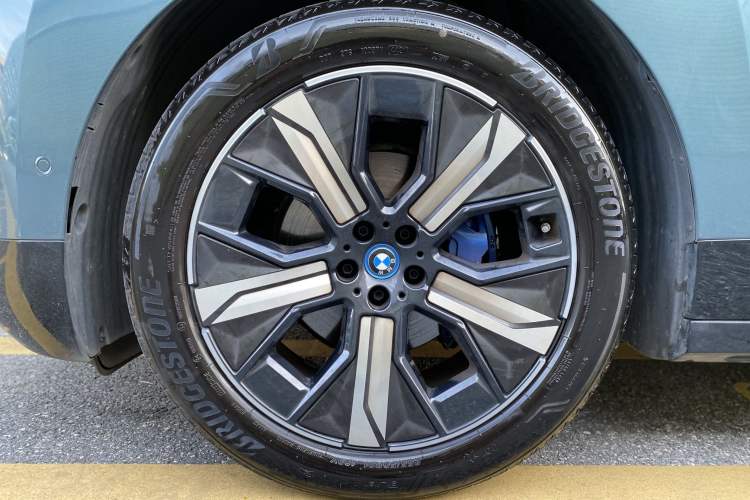 Used BMW iX 2022 xDrive40 Exterior 6