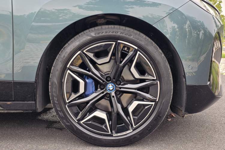Used BMW iX 2022 xDrive40 Exterior 8