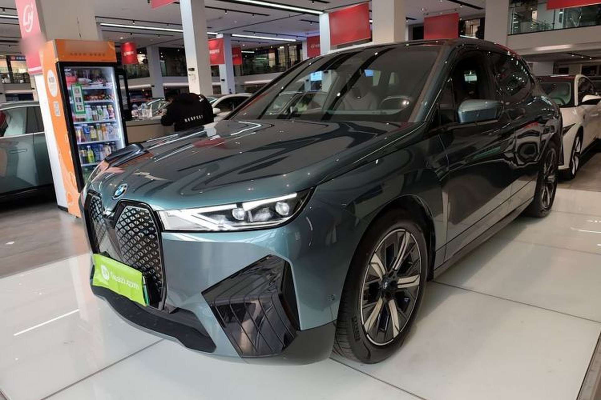 Used BMW iX 2022 xDrive40 Front Left 45 Deg