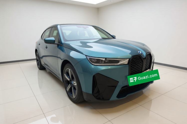 Used BMW iX 2022 xDrive40 Front Right 45 Deg