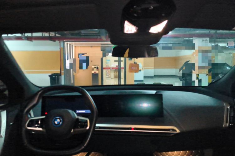 Used BMW iX 2022 xDrive40 Headliner