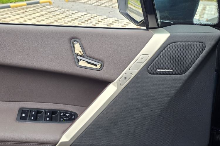 Used BMW iX 2022 xDrive40 Interior 1