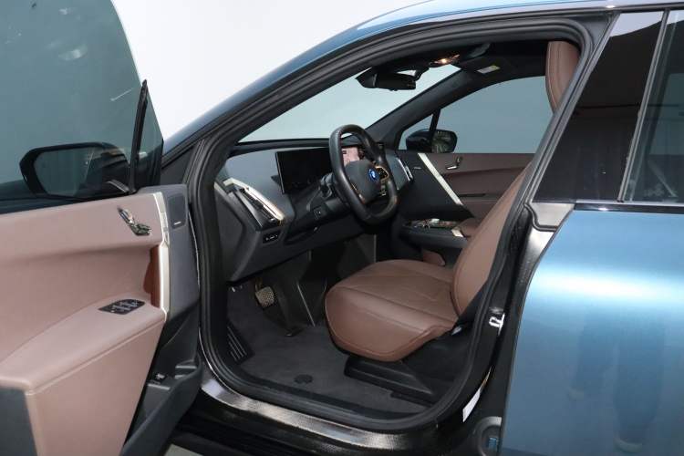 Used BMW iX 2022 xDrive40 Interior 1