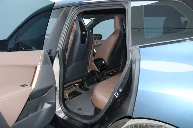 Used BMW iX 2022 xDrive40 Interior 2