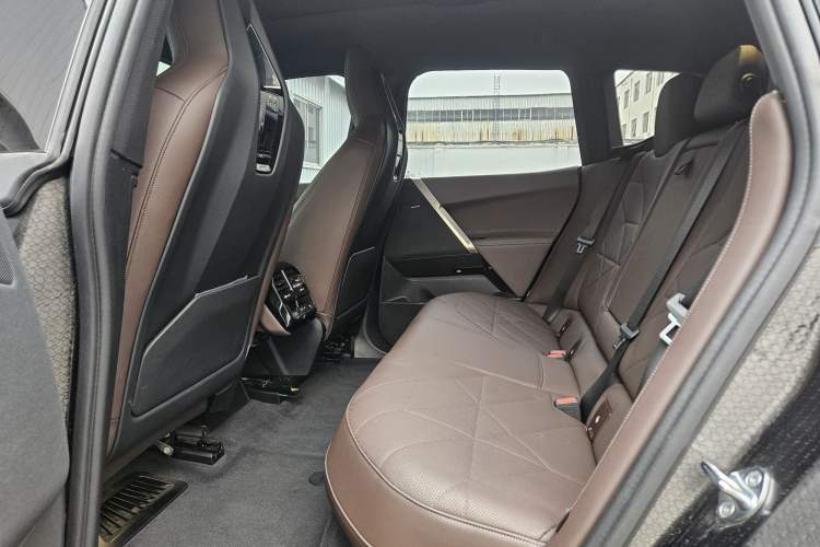 Used BMW iX 2022 xDrive40 Interior 2