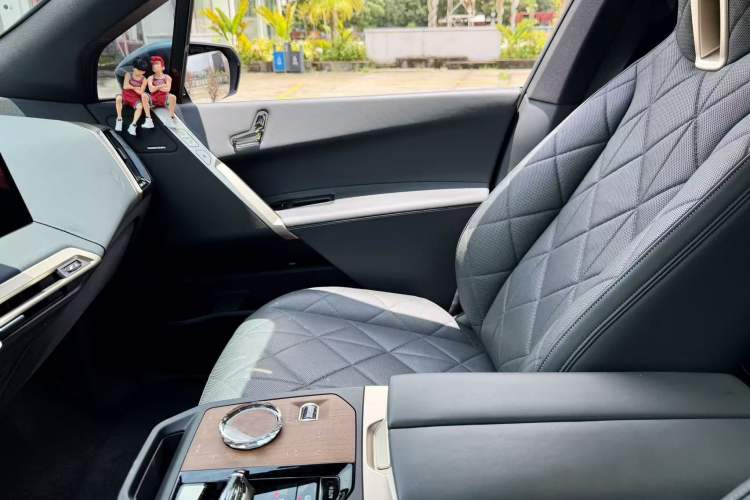 Used BMW iX 2022 xDrive40 Interior 2