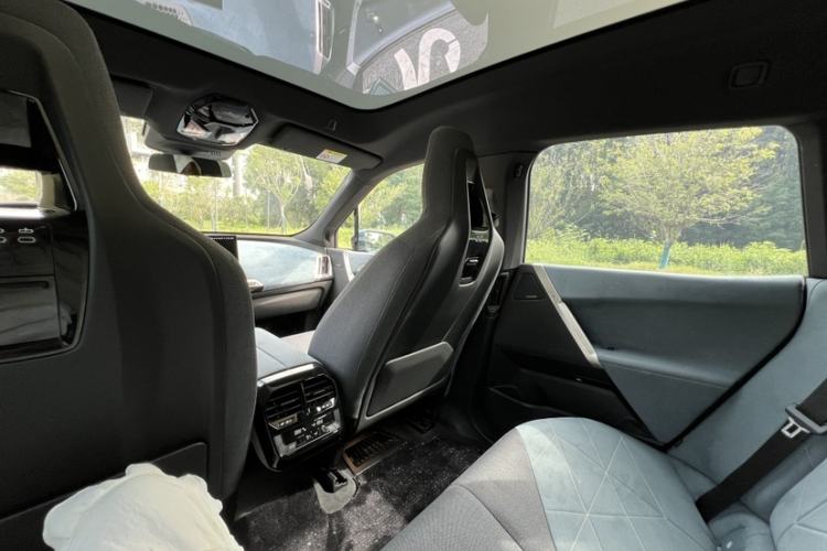 Used BMW iX 2022 xDrive40 Interior 4