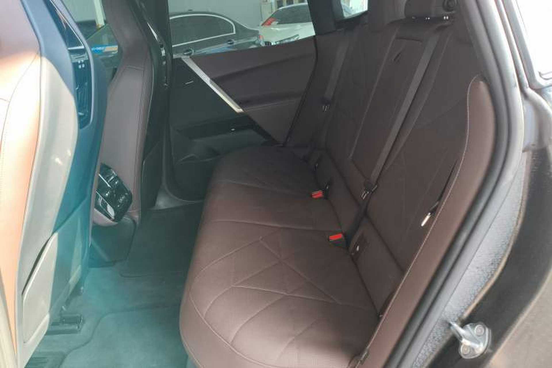 Used BMW iX 2022 xDrive40 Interior 4