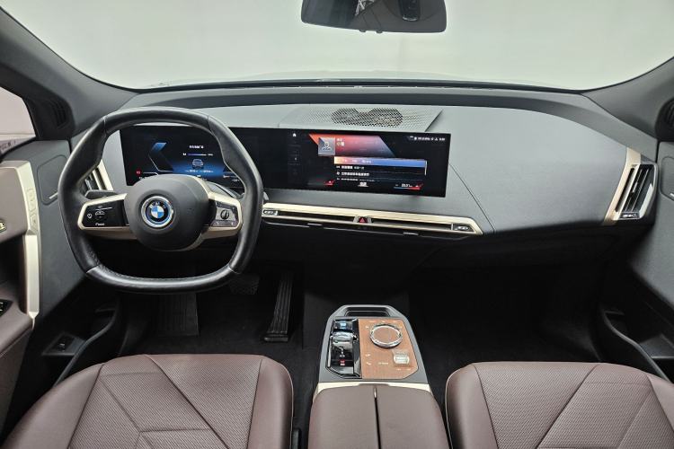 Used BMW iX 2022 xDrive40 Interior 4