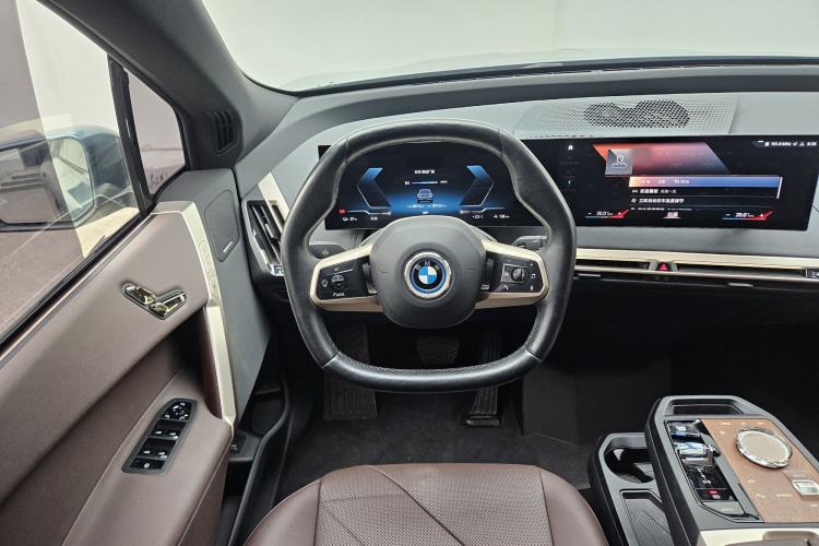 Used BMW iX 2022 xDrive40 Interior 5