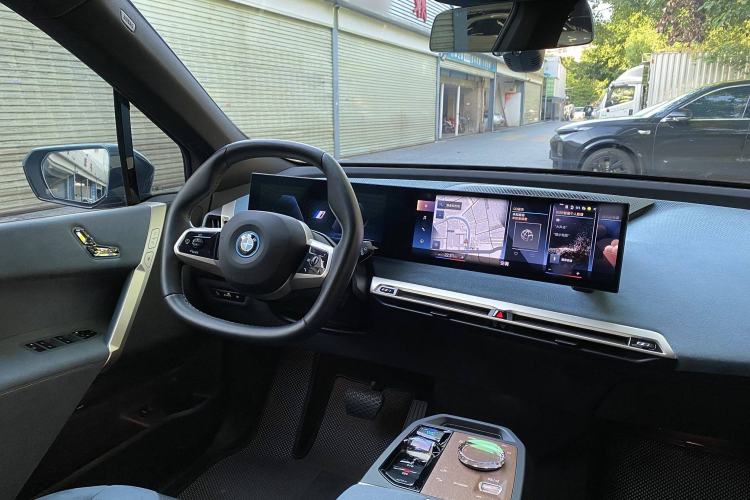 Used BMW iX 2022 xDrive40 Interior 5