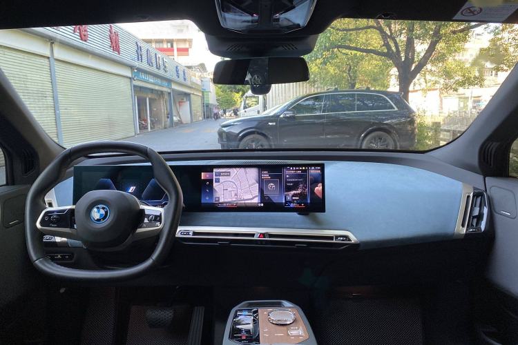 Used BMW iX 2022 xDrive40 Interior 6