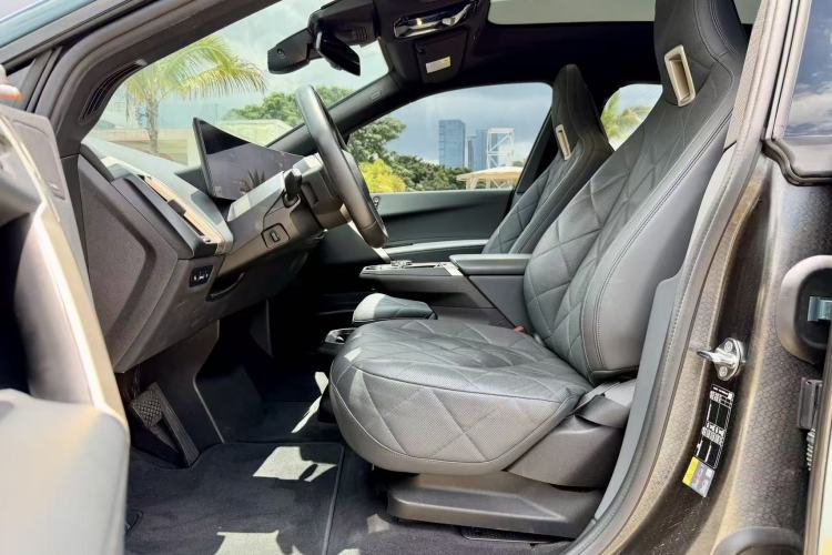 Used BMW iX 2022 xDrive40 Interior 8