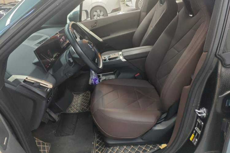 Used BMW iX 2022 xDrive40 Left Front Seat