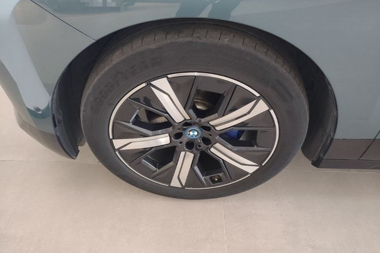 Used BMW iX 2022 xDrive40 Left Front Wheel Hub