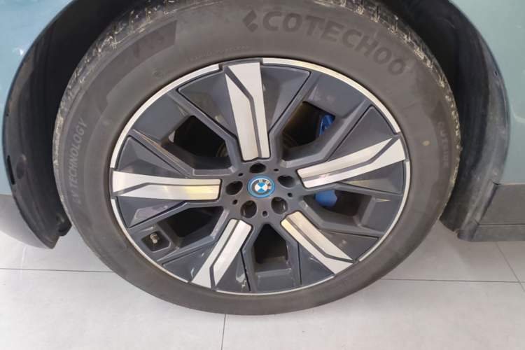 Used BMW iX 2022 xDrive50 Left Front Wheel Hub