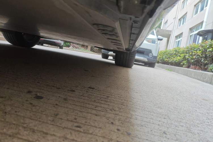 Used BMW iX 2022 xDrive40 Left Side Sill