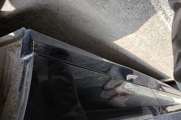 Used BMW iX 2022 xDrive40 Left Side Sill