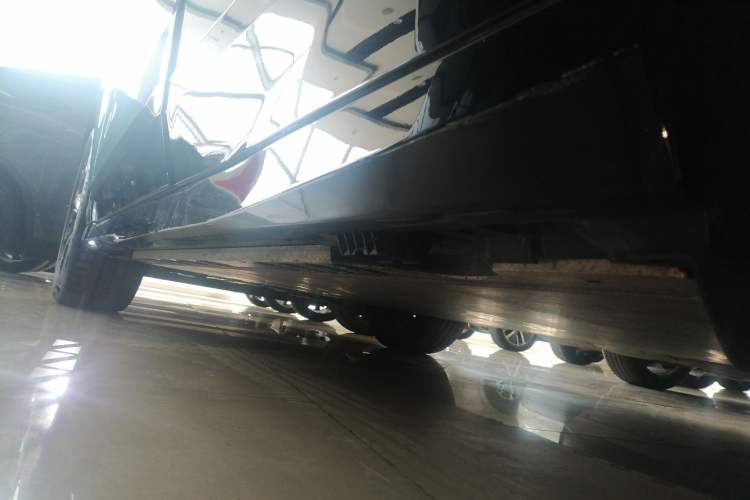 Used BMW iX 2022 xDrive40 Left Side Sill
