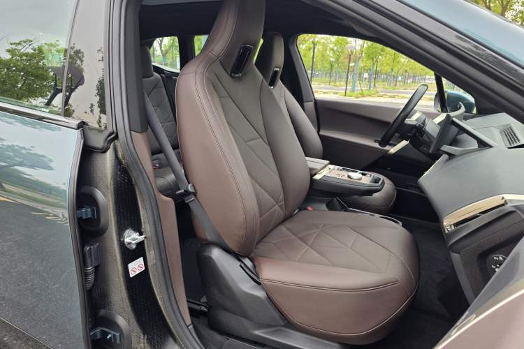 Used BMW iX 2022 xDrive40 Right Front Seat