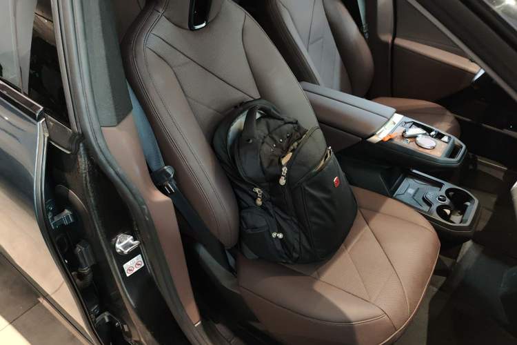Used BMW iX 2022 xDrive40 Right Front Seat
