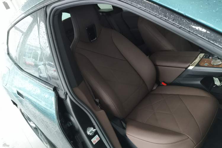 Used BMW iX 2022 xDrive40 Right Front Seat