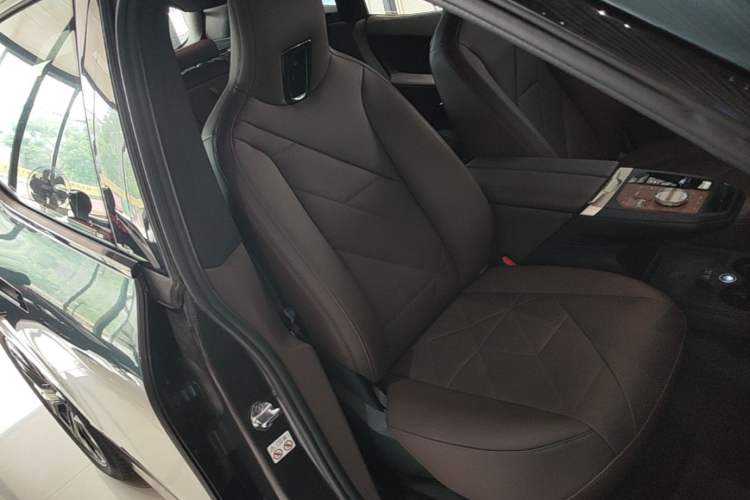 Used BMW iX 2022 xDrive40 Right Front Seat