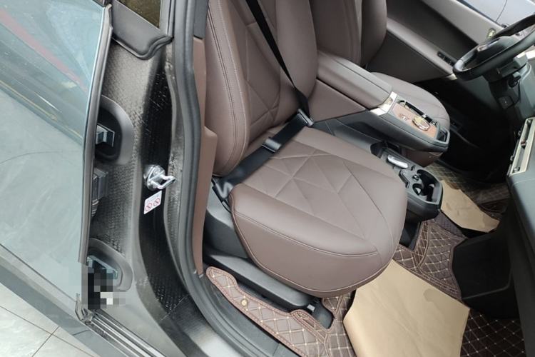 Used BMW iX 2022 xDrive40 Right Front Seat