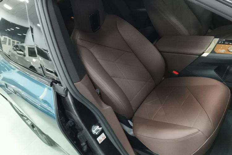 Used BMW iX 2022 xDrive40 Right Front Seat