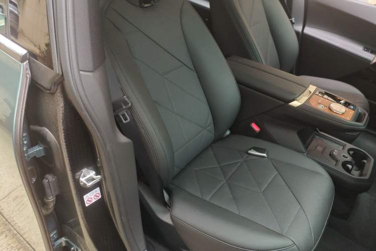 Used BMW iX 2022 xDrive40 Right Front Seat