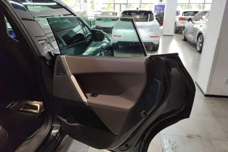 Used BMW iX 2022 xDrive40 Right Rear Door Interior