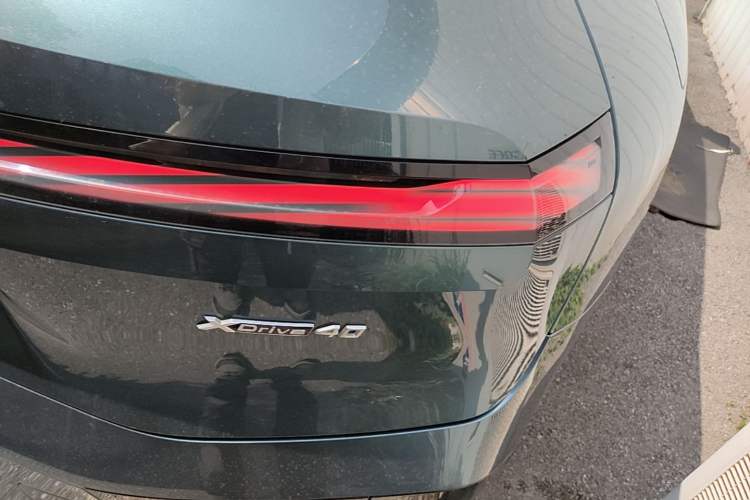 Used BMW iX 2022 xDrive40 Right Rear Taillight