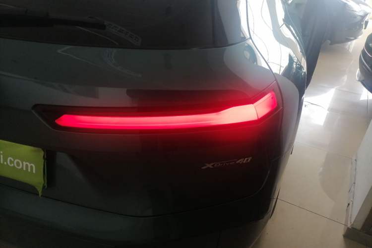 Used BMW iX 2022 xDrive40 Right Rear Taillight