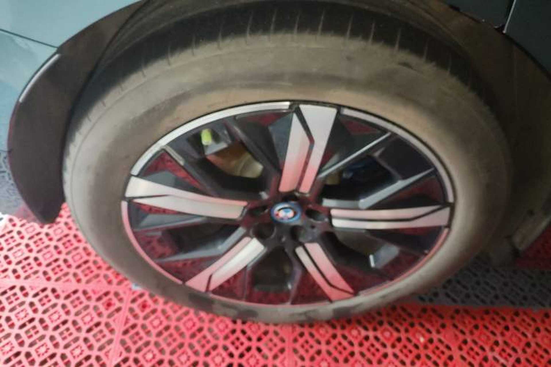 Used BMW iX 2022 xDrive50 Right Rear Wheel Hub