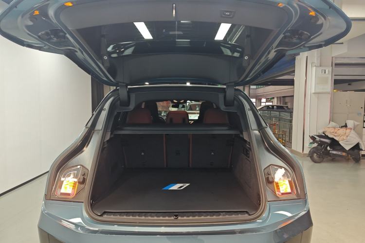 Used BMW iX 2022 xDrive50 Trunk