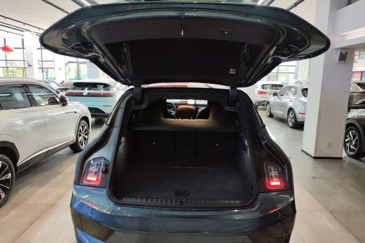 Used BMW iX 2022 xDrive40 Trunk