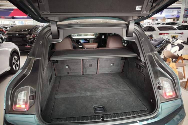 Used BMW iX 2022 xDrive40 Trunk
