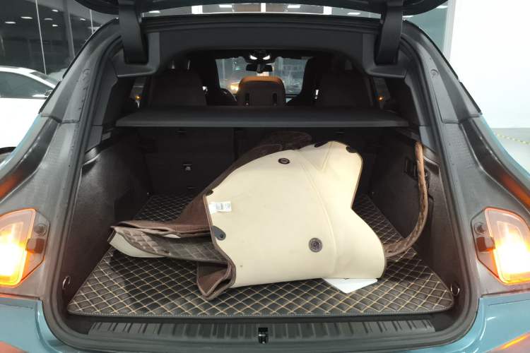 Used BMW iX 2022 xDrive40 Trunk
